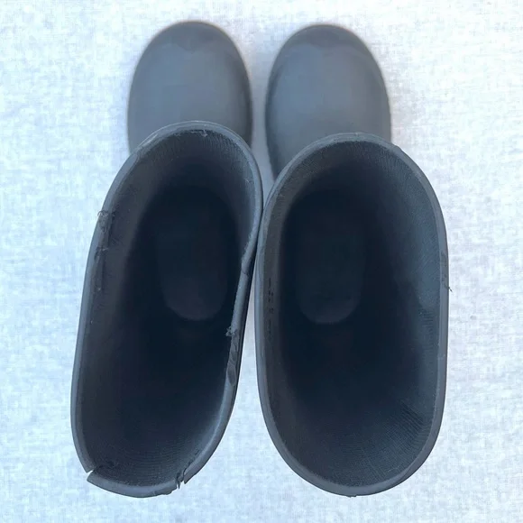 Kids Unisex Canada-made Waterproof Rubber Rain Boots, Black - size 10 - Picture 5 of 8